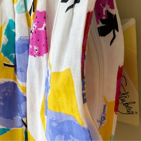 Diane Von Furstenberg Vintage Fruit Print  Midi Skirt Size 10 (Runs Small) NWT - Picture 7 of 12